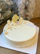 Load image into Gallery viewer, White Holiday Gâteaux(7 inch) (6–10 servings) Pickup December 14-16
