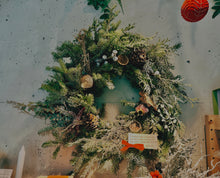 Load image into Gallery viewer, Holiday Wreath X Aux Fleurs Folies
